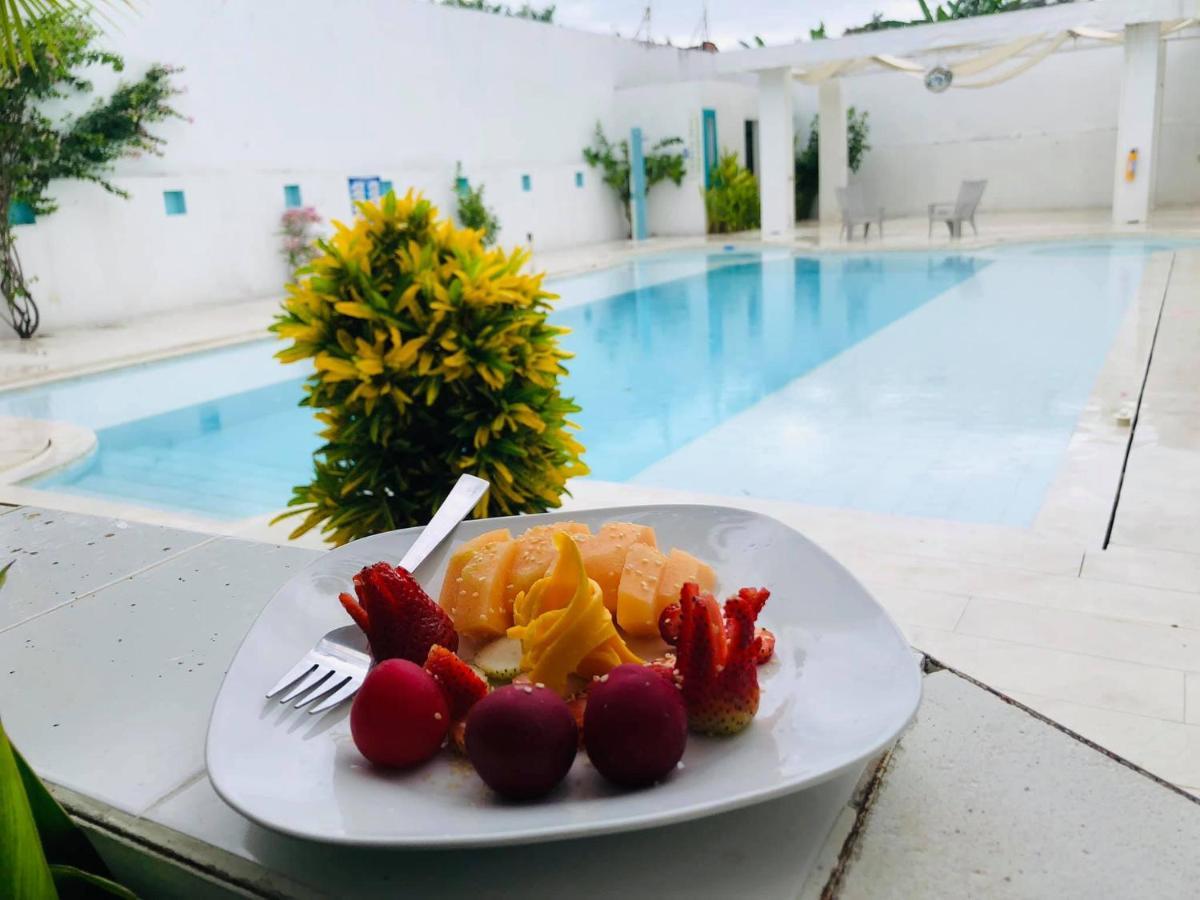 La Puerta Del Angel Isla Hotel จีราร์ดอท ภายนอก รูปภาพ